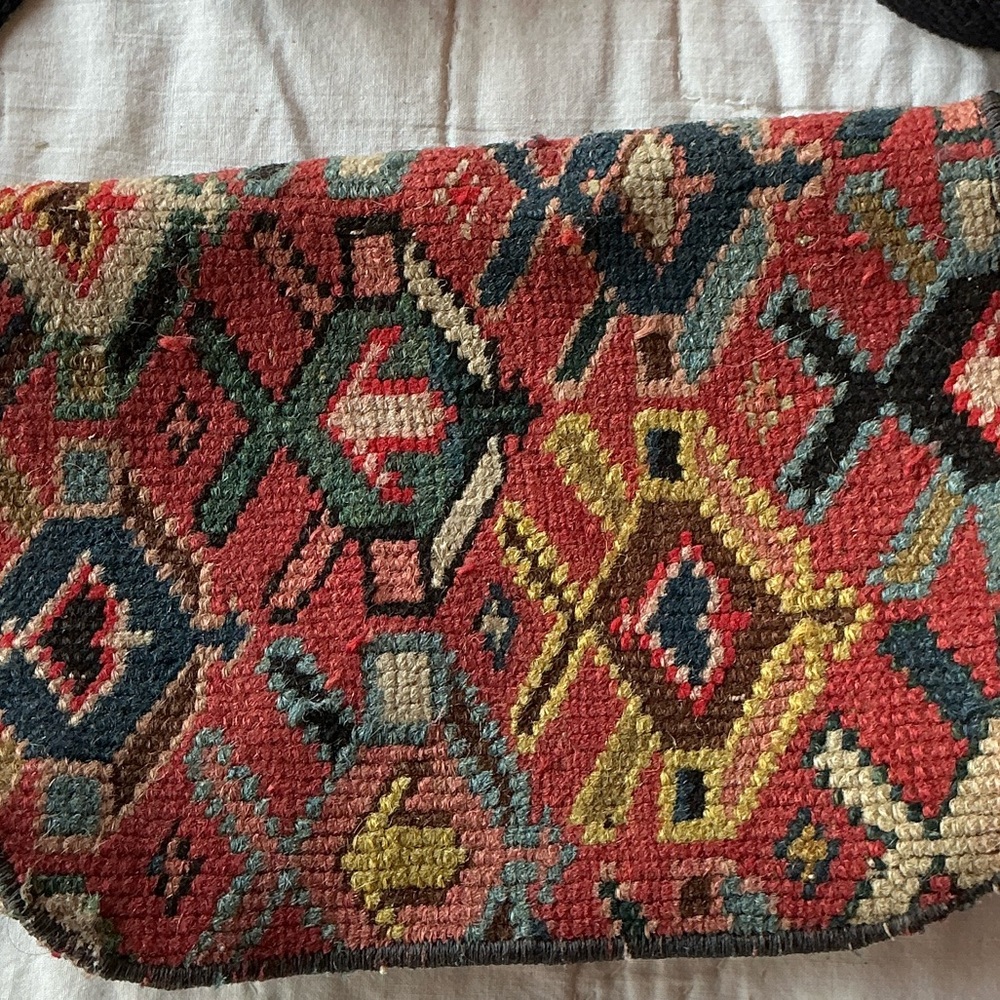 Multicolor Patterned Women Recycled Rug Bag - Picture 2 of 5